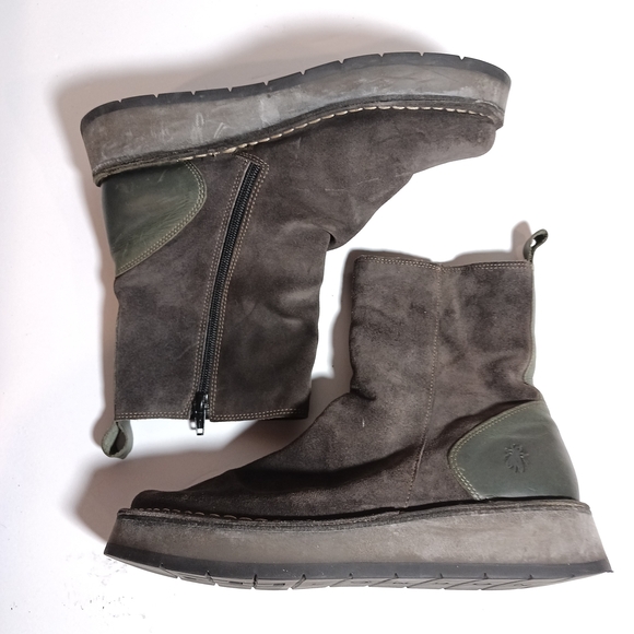 FLY LONDON Reno053 Oil Suede Rug Diesel Grey and Green Platform Boots Size 40 - Picture 1 of 9